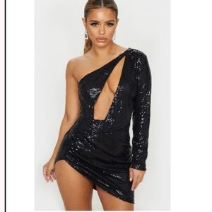 Pretty Little Thing Petite Black Sequin Cut Out Ruched Side Bodycon Dress